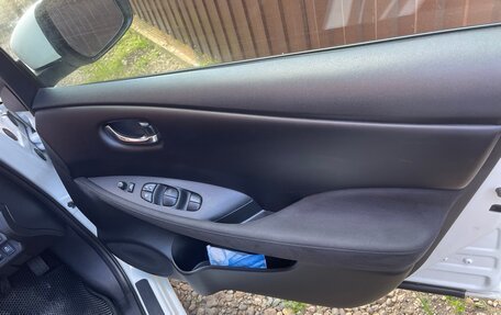 Nissan Leaf I, 2016 год, 777 000 рублей, 22 фотография