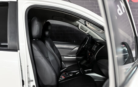 Mitsubishi L200 IV рестайлинг, 2018 год, 2 140 000 рублей, 11 фотография