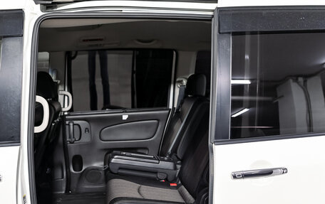 Nissan Serena IV, 2015 год, 1 675 000 рублей, 24 фотография