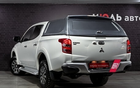 Mitsubishi L200 IV рестайлинг, 2018 год, 2 140 000 рублей, 9 фотография