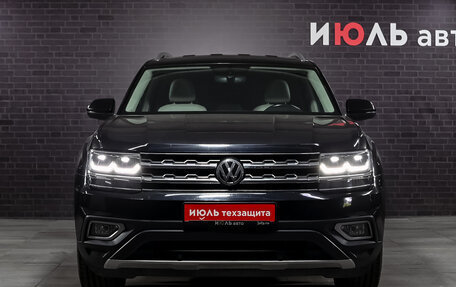 Volkswagen Teramont I, 2018 год, 3 750 000 рублей, 2 фотография