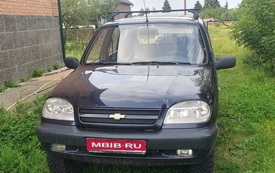 Chevrolet Niva I рестайлинг, 2004 год, 265 000 рублей, 1 фотография