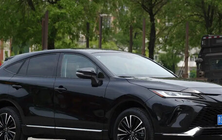 Toyota Venza, 2022 год, 3 190 855 рублей, 3 фотография