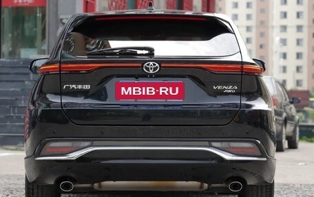 Toyota Venza, 2022 год, 3 190 855 рублей, 6 фотография