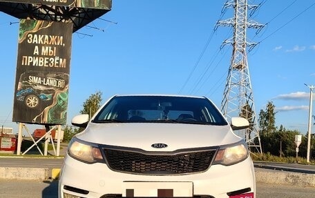 KIA Rio III рестайлинг, 2015 год, 809 000 рублей, 2 фотография