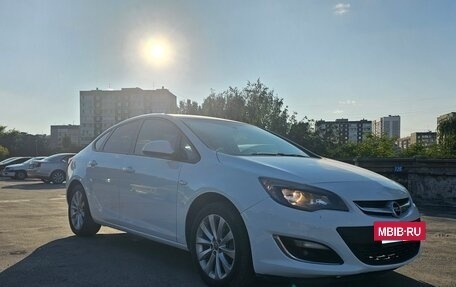 Opel Astra J, 2012 год, 850 000 рублей, 2 фотография