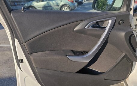 Opel Astra J, 2012 год, 850 000 рублей, 16 фотография