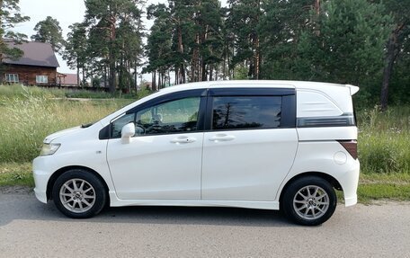 Honda Freed I, 2010 год, 1 100 000 рублей, 8 фотография