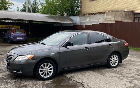 Toyota Camry, 2009 год, 880 000 рублей, 2 фотография