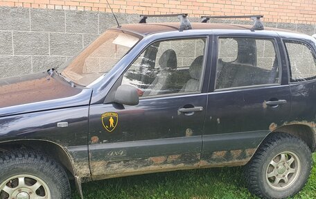 Chevrolet Niva I рестайлинг, 2004 год, 265 000 рублей, 2 фотография