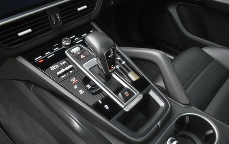 Porsche Cayenne III, 2021 год, 9 990 000 рублей, 19 фотография
