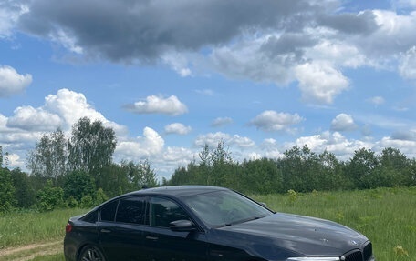 BMW 5 серия, 2018 год, 3 600 000 рублей, 2 фотография