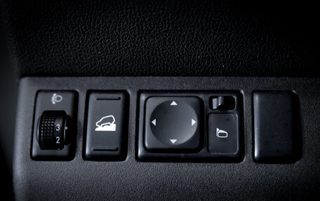 Nissan Pathfinder, 2012 год, 1 370 000 рублей, 19 фотография