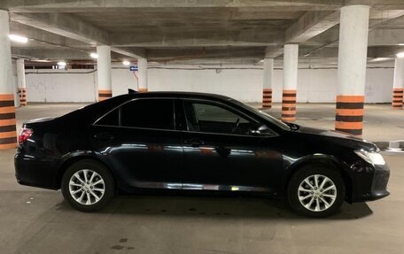 Toyota Camry, 2017 год, 1 800 000 рублей, 4 фотография