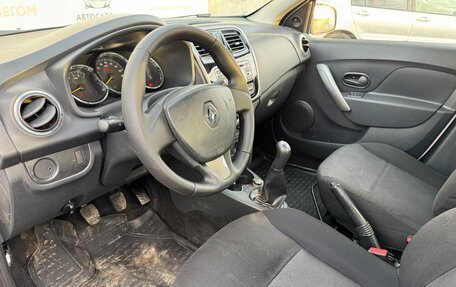 Renault Logan II, 2018 год, 660 000 рублей, 10 фотография