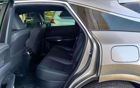 Lexus RX IV рестайлинг, 2025 год, 6 700 000 рублей, 9 фотография
