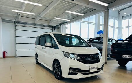 Honda Stepwgn IV, 2016 год, 2 299 900 рублей, 8 фотография