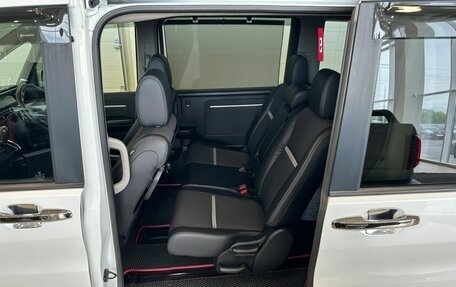 Honda Stepwgn IV, 2016 год, 2 299 900 рублей, 17 фотография
