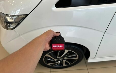 Honda Stepwgn IV, 2016 год, 2 299 900 рублей, 20 фотография