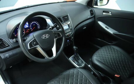 Hyundai Solaris II рестайлинг, 2016 год, 990 000 рублей, 10 фотография