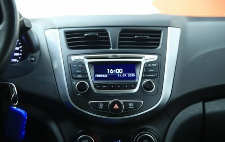 Hyundai Solaris II рестайлинг, 2016 год, 990 000 рублей, 13 фотография