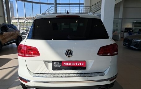 Volkswagen Touareg III, 2017 год, 3 149 000 рублей, 7 фотография