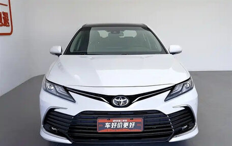 Toyota Camry, 2021 год, 2 400 000 рублей, 3 фотография