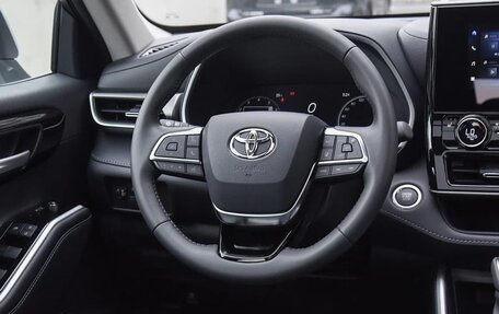 Toyota Highlander, 2025 год, 4 980 000 рублей, 3 фотография