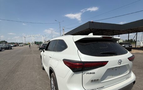 Toyota Highlander, 2025 год, 4 980 000 рублей, 2 фотография