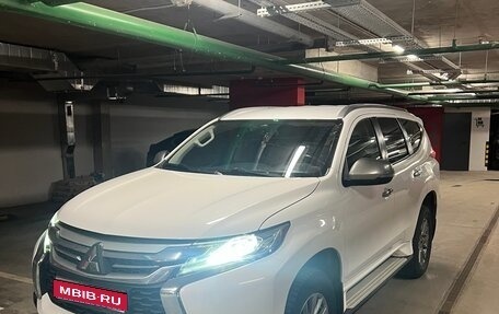 Mitsubishi Pajero Sport III рестайлинг, 2018 год, 2 500 000 рублей, 1 фотография