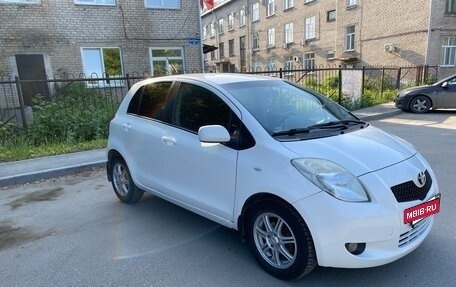 Toyota Yaris III рестайлинг, 2008 год, 445 000 рублей, 3 фотография