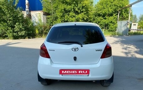 Toyota Yaris III рестайлинг, 2008 год, 445 000 рублей, 6 фотография