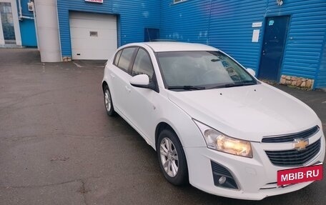 Chevrolet Cruze II, 2013 год, 687 000 рублей, 3 фотография