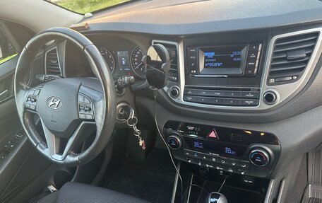 Hyundai Tucson III, 2016 год, 1 585 000 рублей, 6 фотография