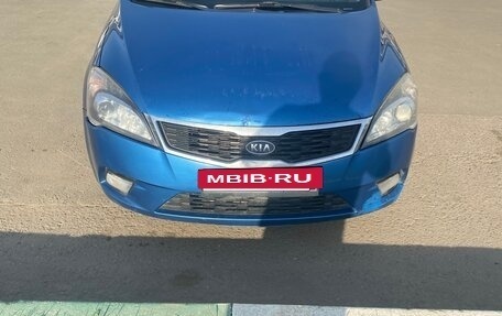 KIA cee'd I рестайлинг, 2011 год, 550 000 рублей, 2 фотография