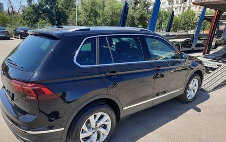 Volkswagen Tiguan II, 2021 год, 3 400 000 рублей, 4 фотография
