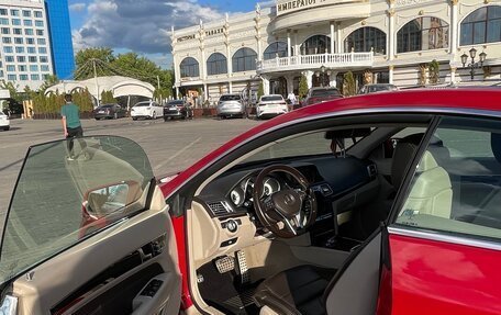 Mercedes-Benz E-Класс, 2014 год, 2 100 000 рублей, 3 фотография