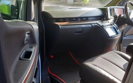 Nissan Elgrand III, 2006 год, 1 100 000 рублей, 6 фотография