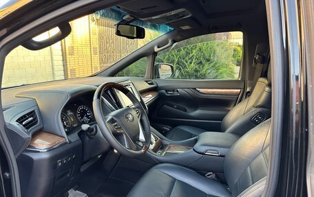 Toyota Alphard III, 2016 год, 3 900 000 рублей, 16 фотография