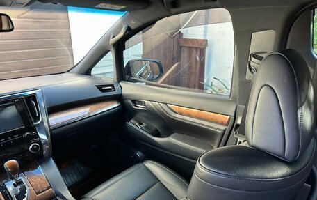 Toyota Alphard III, 2016 год, 3 900 000 рублей, 21 фотография