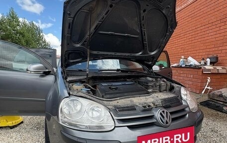 Volkswagen Golf V, 2006 год, 550 000 рублей, 2 фотография