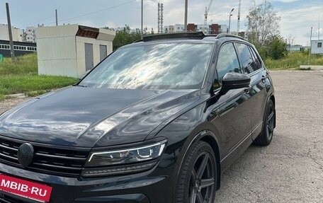 Volkswagen Tiguan II, 2019 год, 3 900 000 рублей, 3 фотография