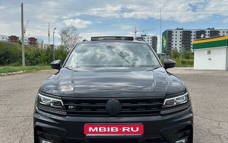 Volkswagen Tiguan II, 2019 год, 3 900 000 рублей, 4 фотография