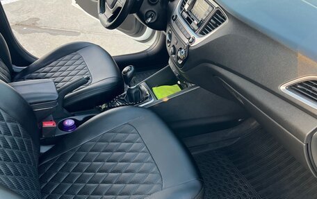 Hyundai Solaris II рестайлинг, 2018 год, 1 400 000 рублей, 8 фотография