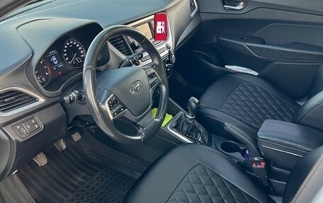 Hyundai Solaris II рестайлинг, 2018 год, 1 400 000 рублей, 13 фотография