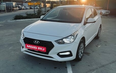 Hyundai Solaris II рестайлинг, 2018 год, 1 400 000 рублей, 2 фотография