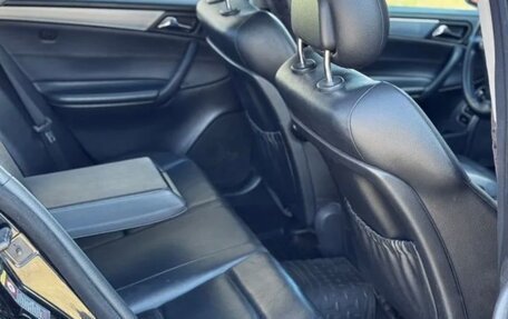 Mercedes-Benz C-Класс, 2004 год, 750 000 рублей, 9 фотография