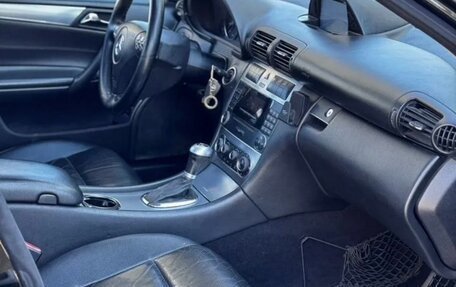 Mercedes-Benz C-Класс, 2004 год, 750 000 рублей, 7 фотография