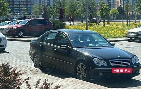 Mercedes-Benz C-Класс, 2004 год, 750 000 рублей, 26 фотография