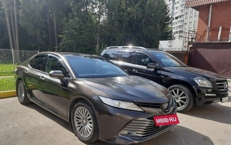 Toyota Camry, 2018 год, 2 950 000 рублей, 2 фотография